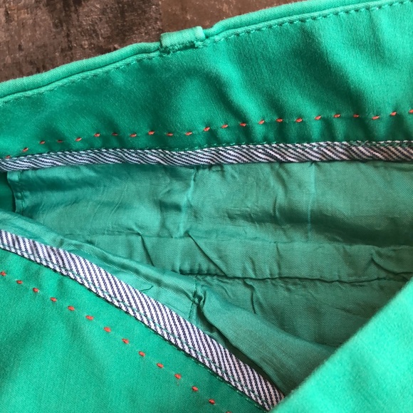 Anthropologie spring green Bermuda short - Picture 4 of 11